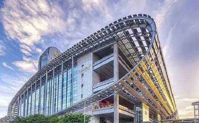 "广交会展馆"亚洲最大的现代展览中心之一